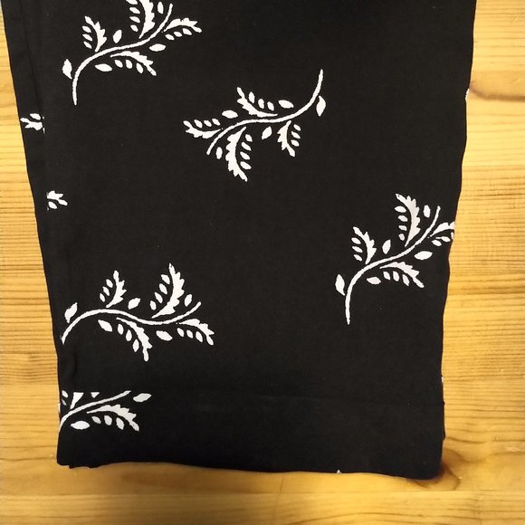 Strappy Jumpsuit. Old Navy. (Medium) - Picture 5 of 5